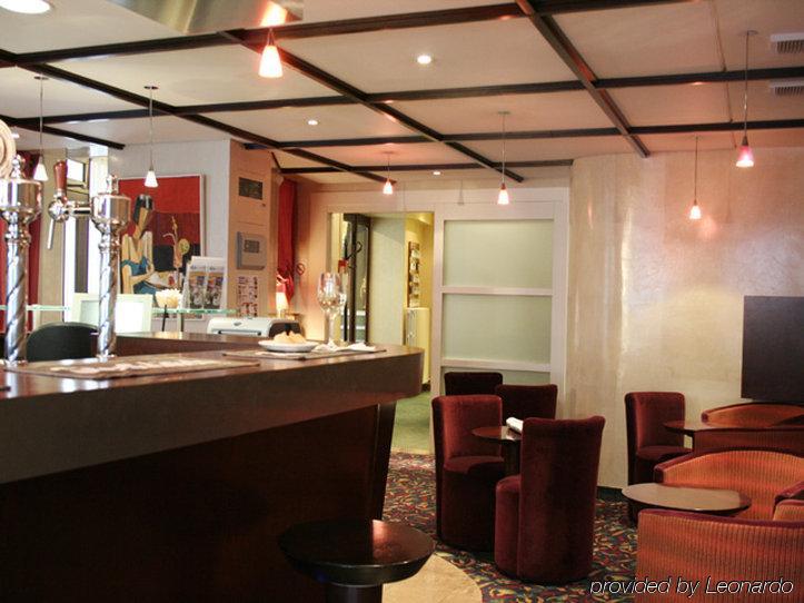 Brit Hotel Les Voyageurs Loudéac Restaurante foto